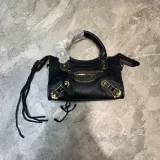 バレンシアガバッグ BALENCIAGA2022新しい機関車バッグ