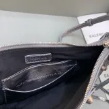 バレンシアガバッグ BALENCIAGA2022新作LeCagoleミニメッセンジャーバッグ