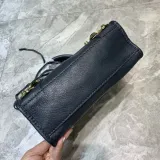 バレンシアガバッグ BALENCIAGA2022新しい機関車バッグ