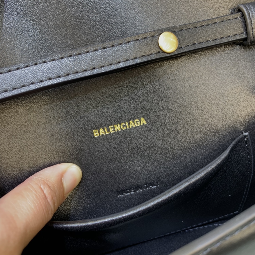バレンシアガバッグ BALENCIAGA2022新しいワークチェーンメッセンジャーバッグ