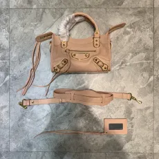 バレンシアガバッグ BALENCIAGA2022新しい機関車バッグ