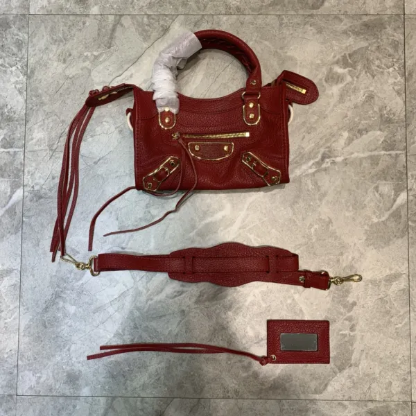 バレンシアガバッグ BALENCIAGA2022新しい機関車バッグ