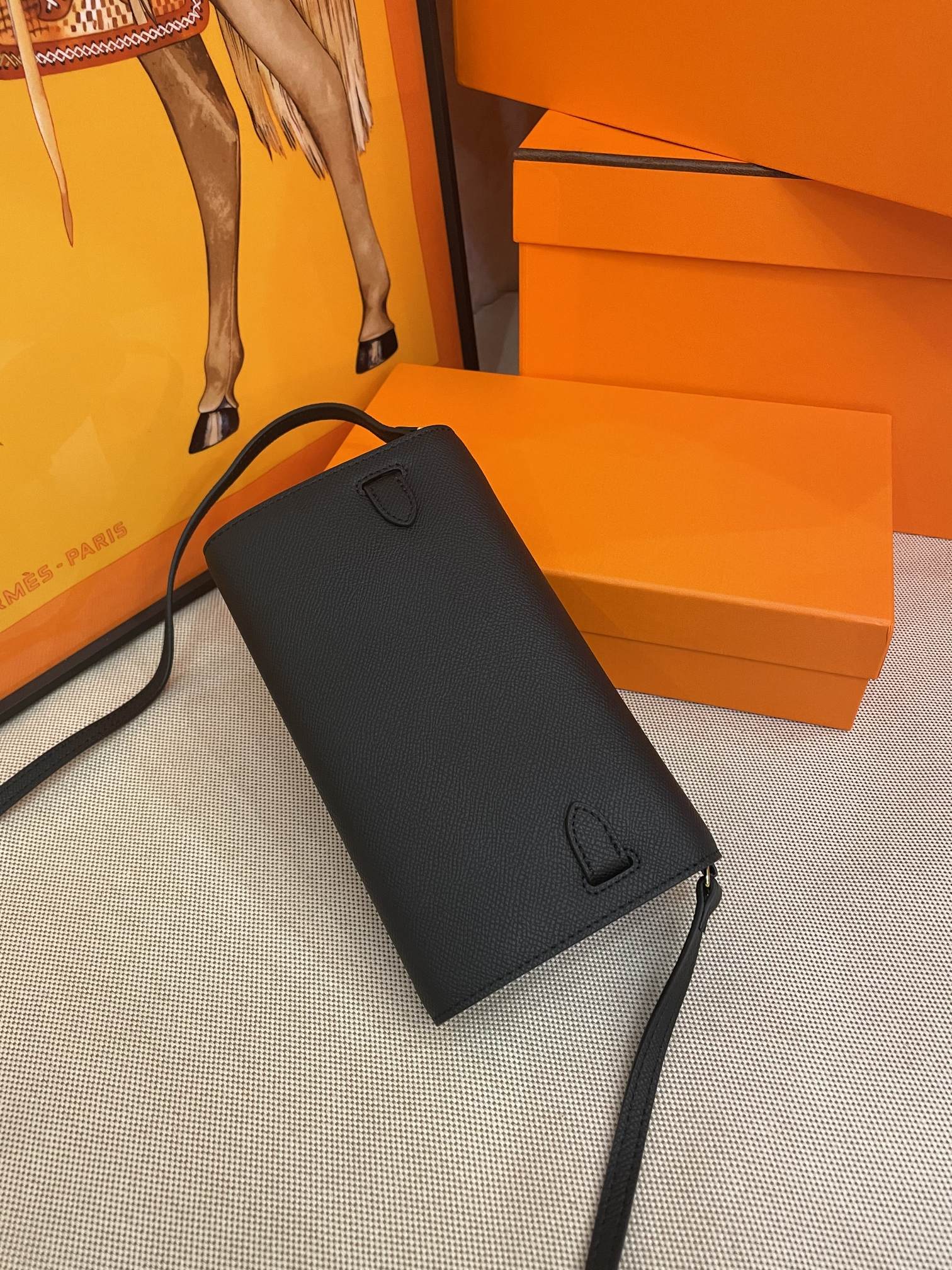 エルメスバッグ HERMES2022新作ケリーメッセンジャーバッグ
