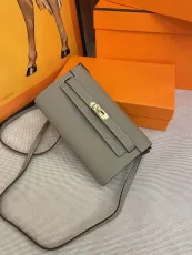 エルメスバッグ HERMES2022新作ケリーメッセンジャーバッグ