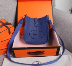 エルメスバッグ HERMES2022新作Evelyneミニメッセンジャーバッグ