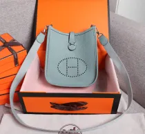エルメスバッグ HERMES2022新作Evelyneミニメッセンジャーバッグ