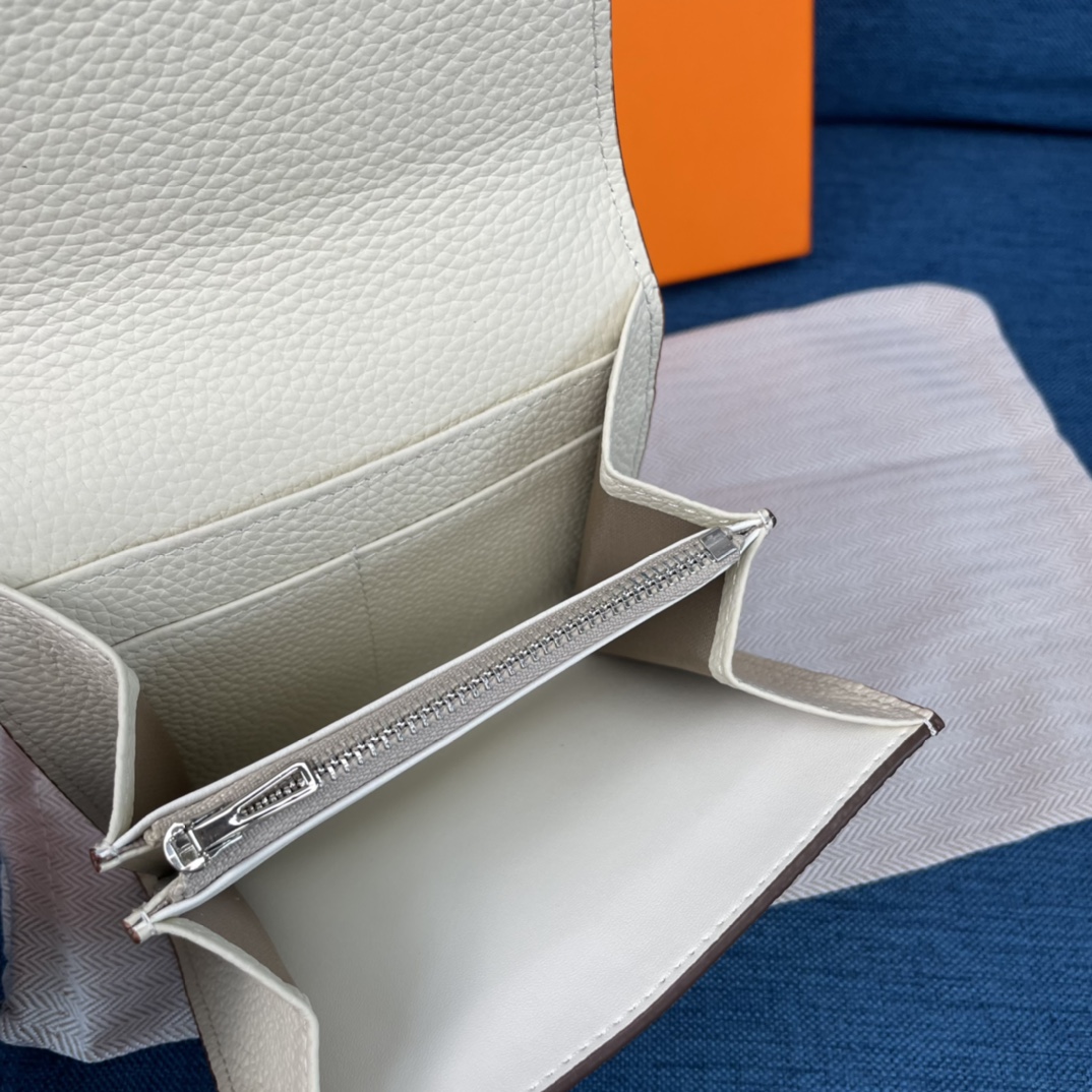 エルメス財布 HERMES2022新作コンスタンスバイフォールドウォレット