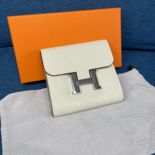エルメス財布 HERMES2022新作コンスタンスバイフォールドウォレット