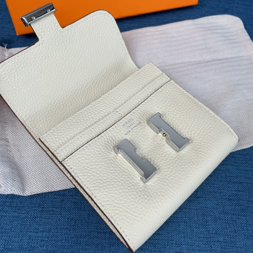 エルメス財布 HERMES2022新作コンスタンスバイフォールドウォレット