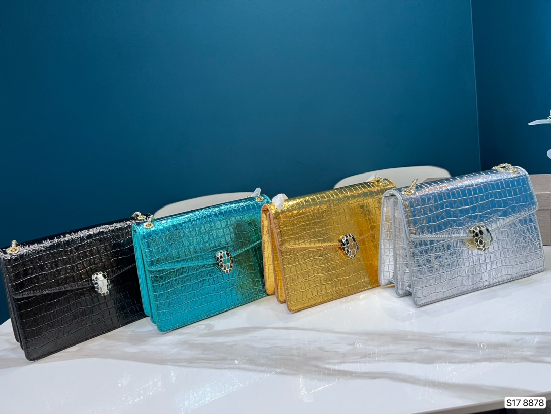 ブルガリバッグ  BVLGARI2022新しいワークチェーンショルダーバッグ