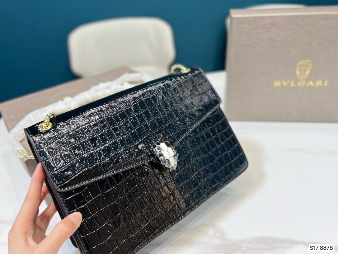 ブルガリバッグ  BVLGARI2022新しいワークチェーンショルダーバッグ