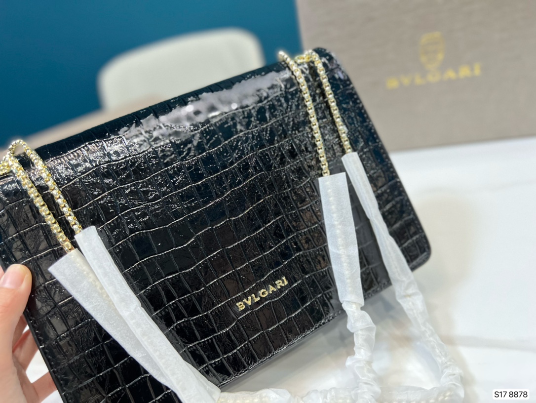 ブルガリバッグ  BVLGARI2022新しいワークチェーンショルダーバッグ