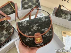 セリーヌバッグ CELINE2022ニューデニム刺繍サドルバッグ