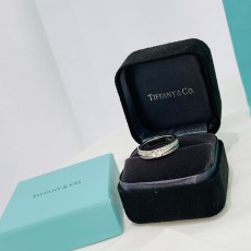 ティファニー指輪 Tiffany＆Co2022新作ROMEダブルTナローリング