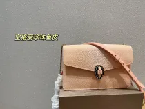 ブルガリバッグ BVLGARI2022新作メッセンジャーバッグ
