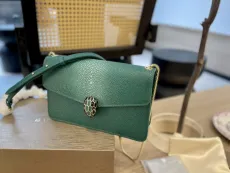 ブルガリバッグ BVLGARI2022新しいワークチェーンショルダーバッグ