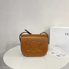 セリーヌバッグ CELINE2022春夏FOLCOサドルバッグ