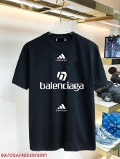バレンシアガ服 BALENCIAGA2022夏の新ロゴ半袖Tシャツ