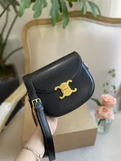 セリーヌバッグ CELINE2022新しいBESACEサドルバッグ
