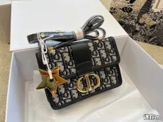 ディオールバッグ DIOR2022新しいメッセンジャーバッグ
