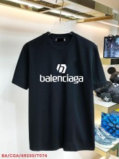 バレンシアガ服 BALENCIAGA2022夏の新ロゴ半袖Tシャツ