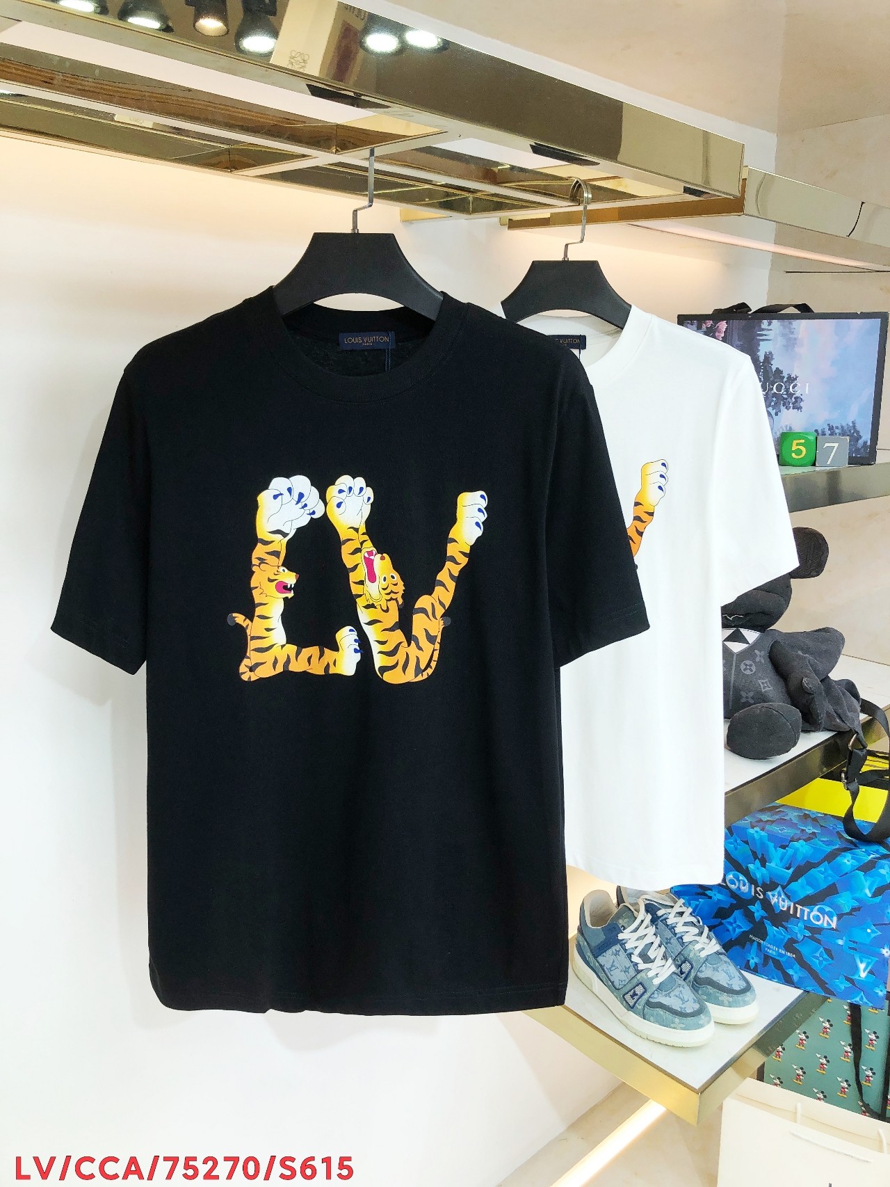 LOUIS VUITTON   1854  シリーズ　Ｔシャツ