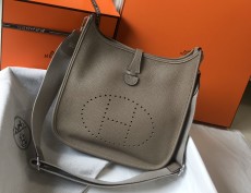 エルメスバッグ HERMES2022新作Evelyneメッセンジャーバッグ