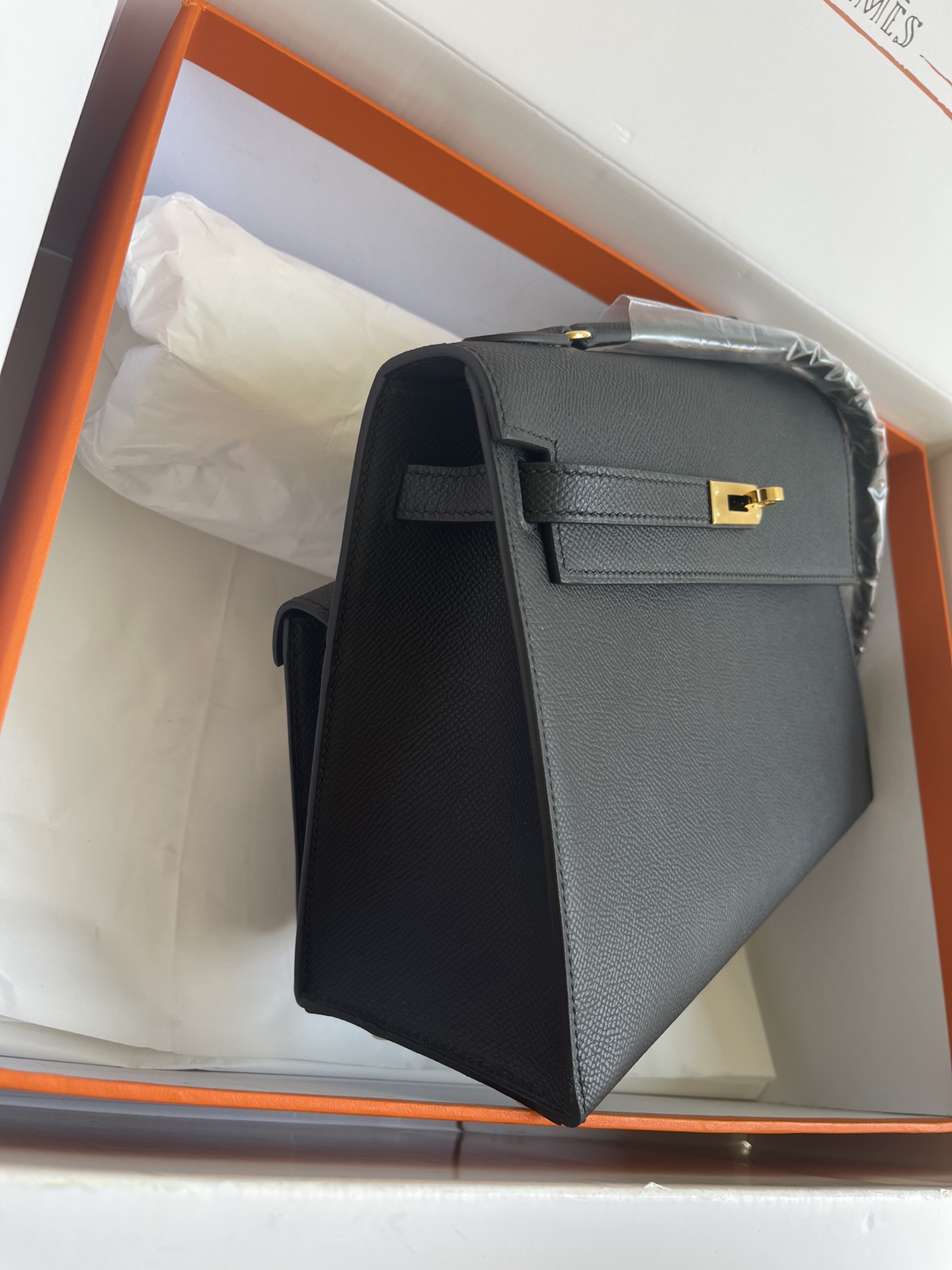 エルメスバッグ HERMES2022最新のケリーメッセンジャーバッグ