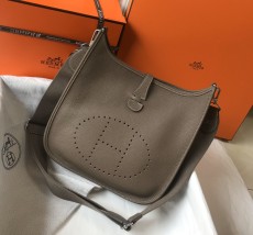 エルメスバッグ HERMES2022新作Evelyneメッセンジャーバッグ