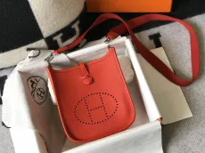 エルメスバッグ HERMES2022新作ミニエブリンメッセンジャーバッグ