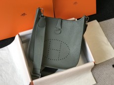 エルメスバッグ HERMES2022新作Evelyneメッセンジャーバッグ