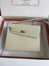 エルメスバッグ HERMES2022最新のケリーメッセンジャーバッグ