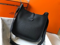 エルメスバッグ HERMES2022新作Evelyneメッセンジャーバッグ