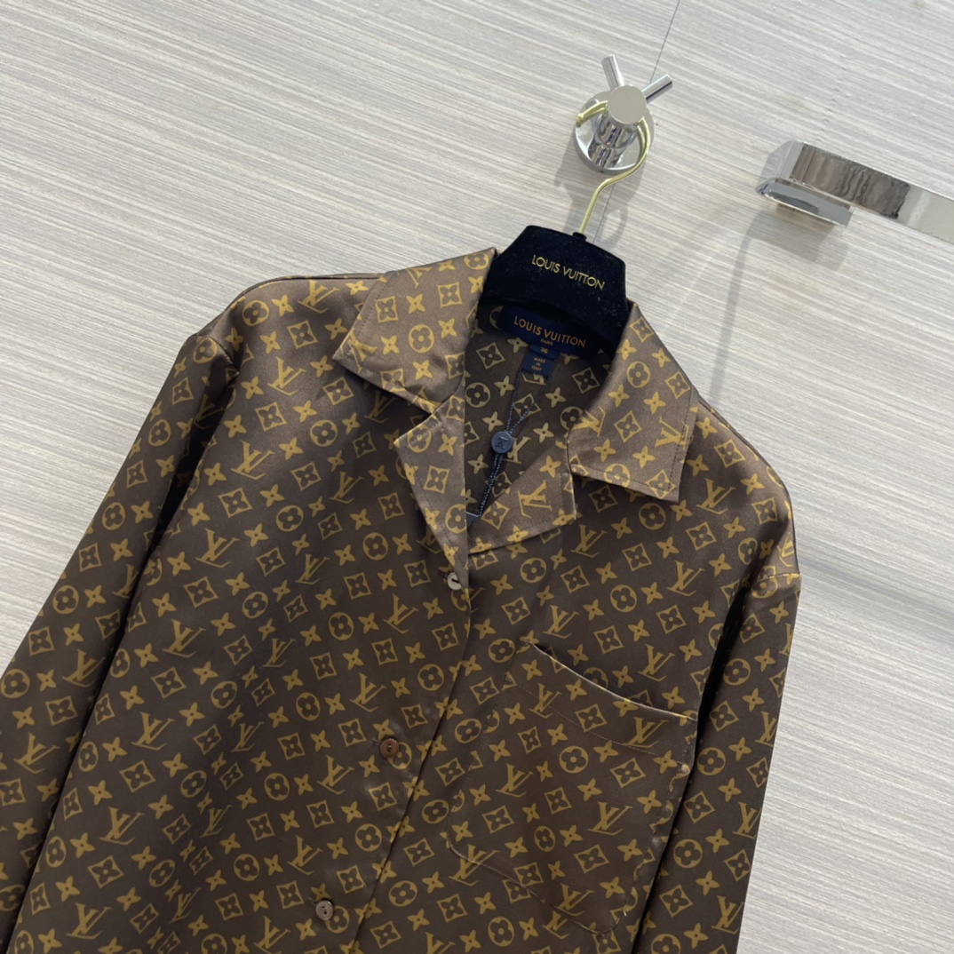 日本国内最高級ブランド販売店のブランド通販専門店 / ルイヴィトン服 LOUIS VUITTON 2022春夏新作 オールドフラワーパジャマ風スーツ