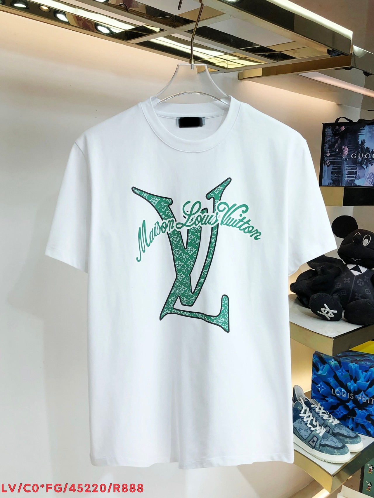 日本国内最高級ブランド販売店のブランド通販専門店 ルイヴィトン服 Louis Vuitton22新作メンズラウンドネック半袖tシャツ