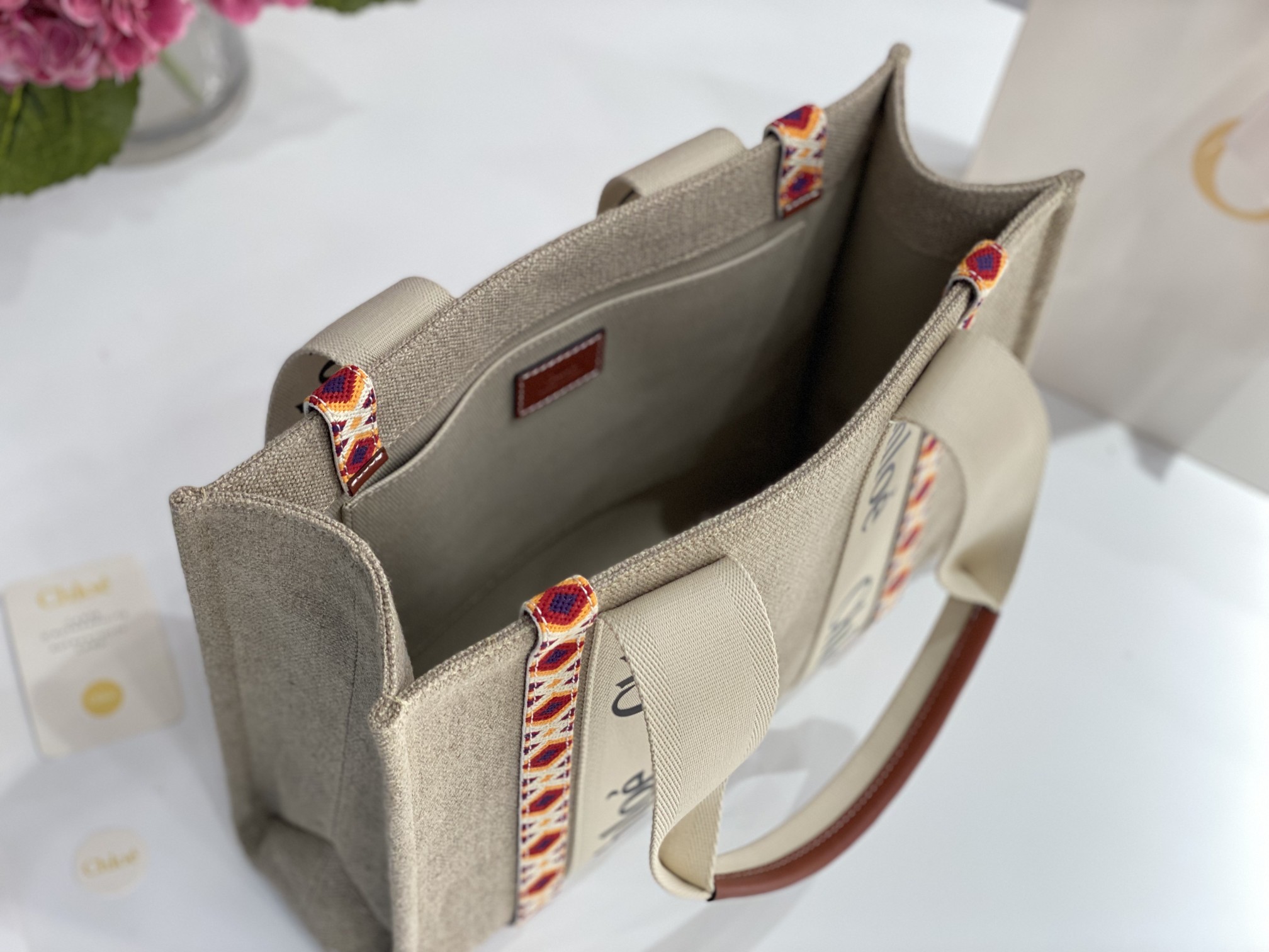 クロエバッグ CHLOE2022春夏新作ウッディリンジ刺繍トートバッグ
