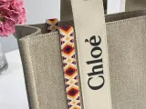 クロエバッグ CHLOE2022春夏新作ウッディリンジ刺繍トートバッグ