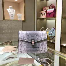 ブルガリバッグ BVLGARI2022新作 セルペンティ フォーエバー メッセンジャーバッグ 35107