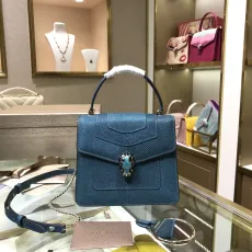 ブルガリバッグ BVLGARI 2022新作 セルペンティ フォーエバー ハンドバッグ 38329