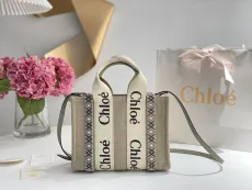 クロエバッグ CHLOE2022春夏新作ウッディリンジ刺繍トートバッグ