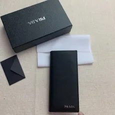 プラダ財布 PRADA2022の新作二つ折り長財布