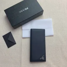 プラダ財布 PRADA2022の新作二つ折り長財布
