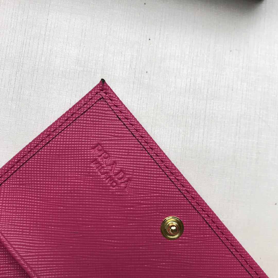 プラダ財布 PRADA2022 新カードパッケージ