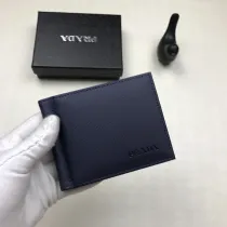 プラダ財布 PRADA2022の新作二つ折り財布
