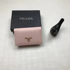 プラダ財布 PRADA2022 新カードパッケージ