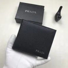 プラダ財布 PRADA2022の新作二つ折り財布
