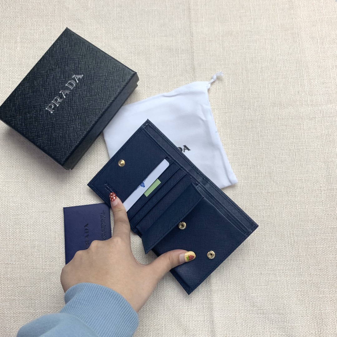 プラダ財布 PRADA2022の新作二つ折り財布