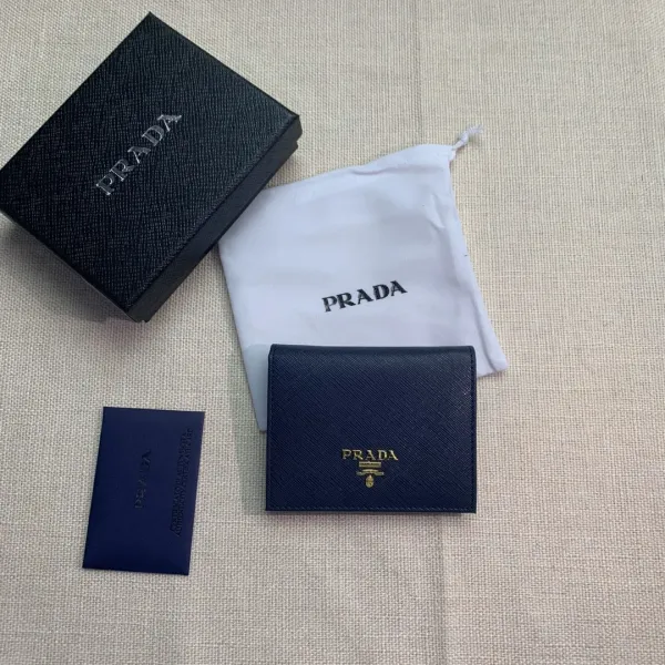 プラダ財布 PRADA2022の新作二つ折り財布