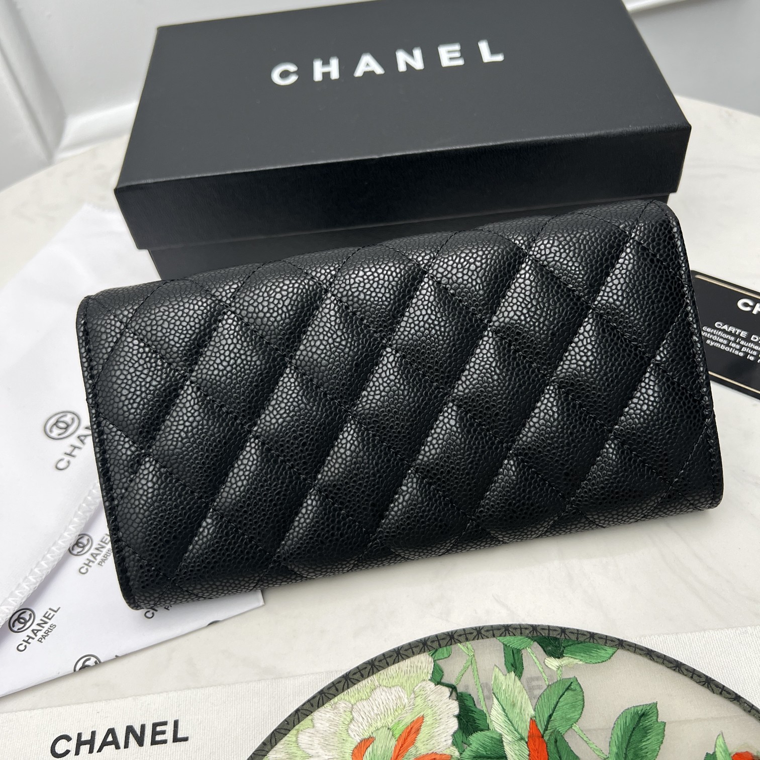 シャネル財布 CHANEL2022の新作二つ折り財布