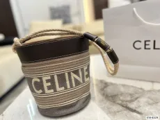 セリーヌバッグ CELINE2022新作バケットバッグ